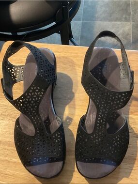 JBU Memory Foam “Chole” Size 9M Womens